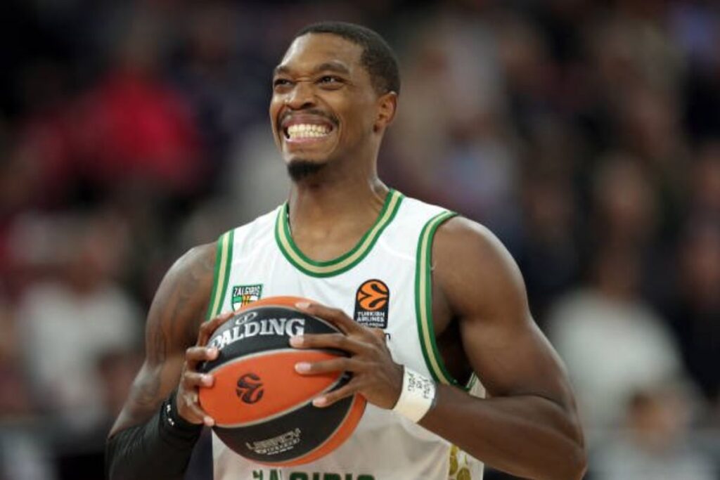 Lonnie Walker enciende la Euroliga: ¿Qué potencias luchan por su fichaje? 1 Lonnie Walker enciende la Euroliga: ¿Qué potencias luchan por su fichaje?