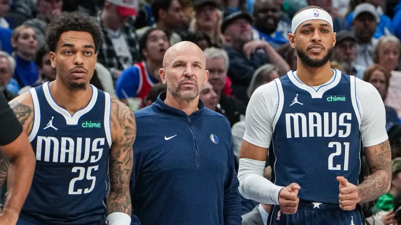 Mercado NBA: Dallas Mavericks en debate: ¿Renovar a esta figura por $90M o buscar otra salida? 1 Mercado NBA: Dallas Mavericks en debate: ¿Renovar a esta figura por $90M o buscar otra salida?