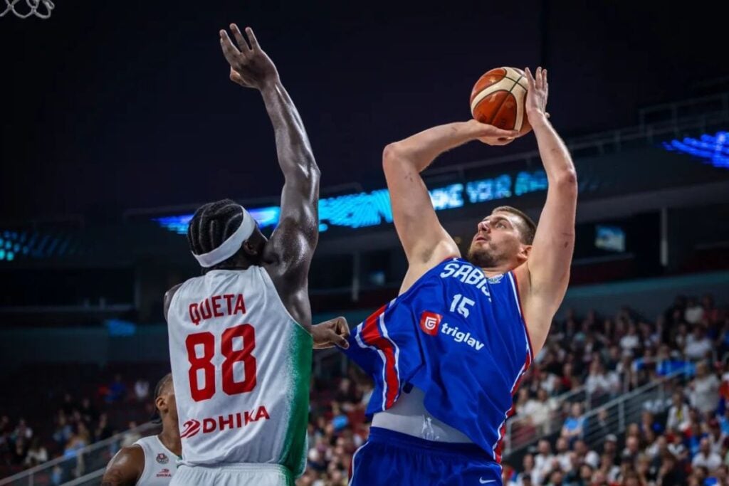 Serbia en alerta: La posible lesión de su crack NBA que sacude el Eurobasket 2025 1 Serbia en alerta: La posible lesión de su crack NBA que sacude el Eurobasket 2025