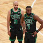 ¿El arma secreta de los Boston Celtics? Su quinteto abridor y el enigma del Este