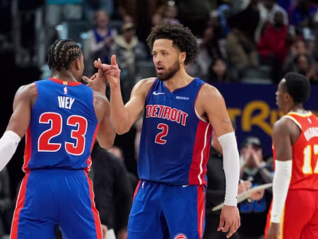 Los Detroit Pistons revelan un quinteto titular de alto voltaje