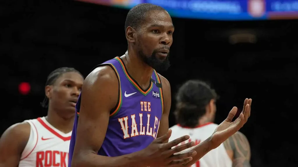 Kevin Durant sin extensión: La estrategia de los Rockets que intriga a la NBA en 2025
