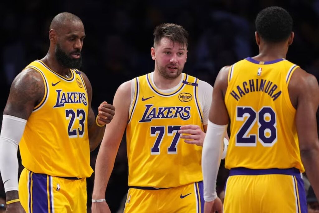 Lakers elevan su juego: La banca que promete destacar en la próxima temporada