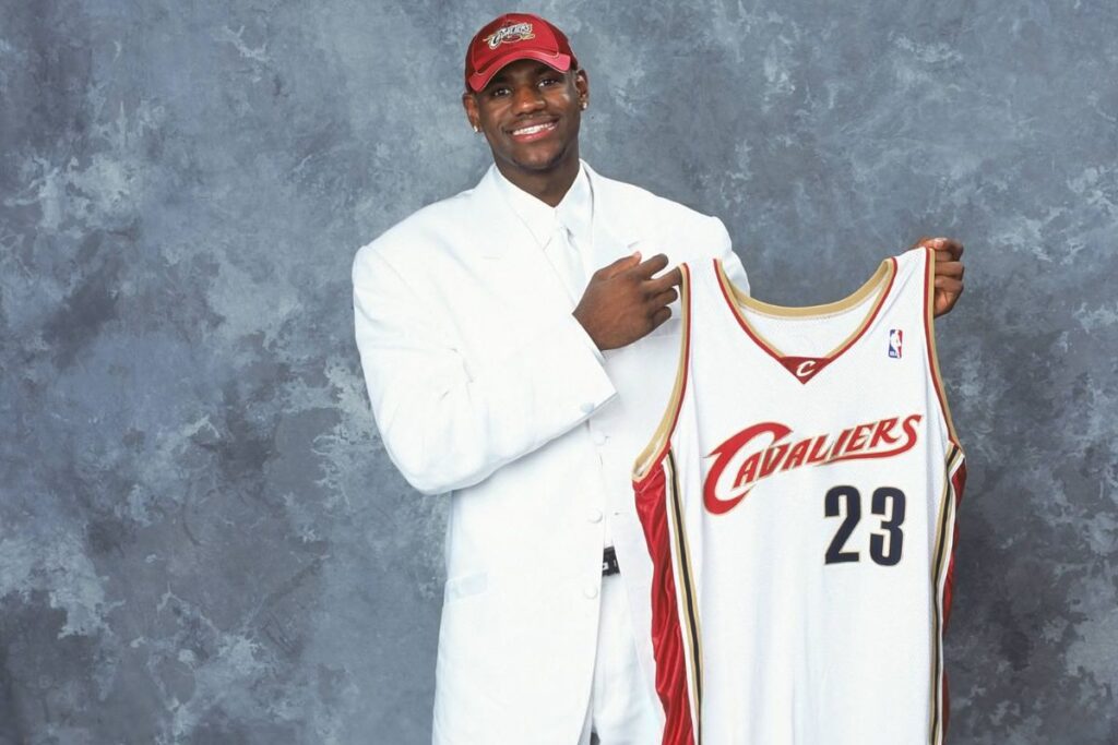 Otro récord para LeBron James: ¿Qué picks 1 quedaron atrás en su leyenda? 1 Otro récord para LeBron James: ¿Qué picks 1 quedaron atrás en su leyenda?