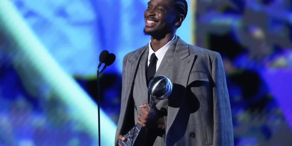 NBA al descubierto: Las predicciones de ESPN para MVP y más en 2025-26 1 Shai Alexander.webp 1280x640 1