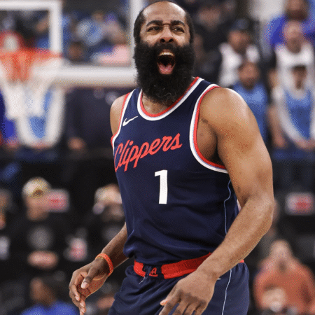 ¿Harden olvidó a una estrella? Su alineación titular de excompañeros sorprende a la NBA