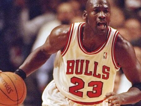 La cima de la NBA: Una temporada individual que rompió todos los récords