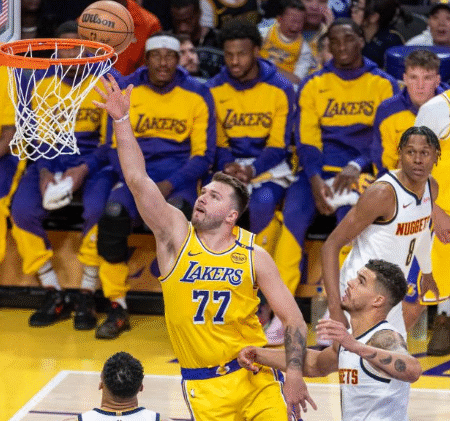 Otro ex Lakers busca gloria en Europa: ¿Cuál es su destino?