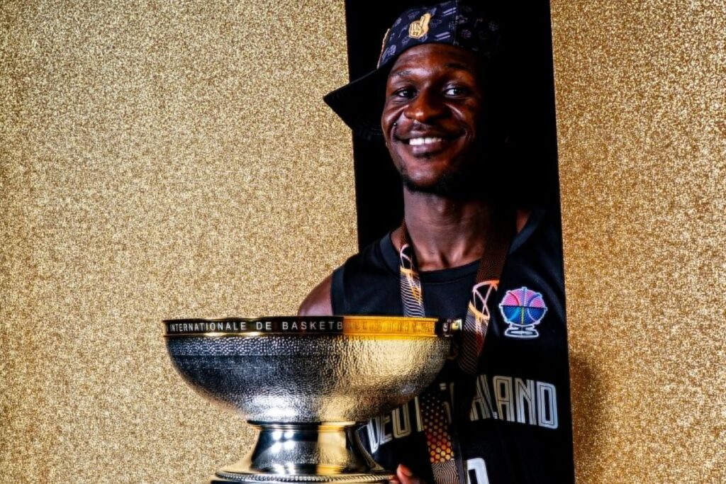 Isaac Bonga: Después de un brillante Eurobasket 2025 ¿Directo a la NBA? 1 Isaac Bonga: Después de un brillante Eurobasket 2025 ¿Directo a la NBA?
