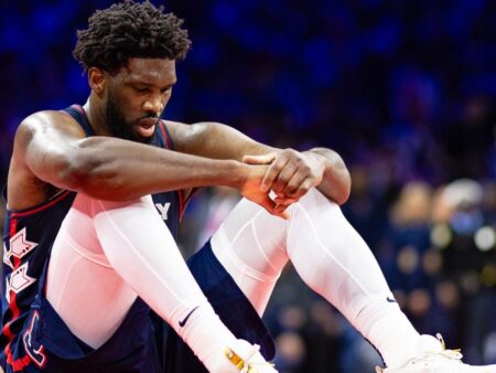 La incógnita más grande de los 76ers: ¿Joel Embiid no podrá jugar?