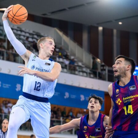 ¡Golpe brutal en el derbi catalán! La Penya frustra el primer título del Barça Basket