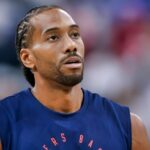 Kawhi Leonard en la encrucijada: ¿Qué equipos pelearían por la estrella si su contrato se anula? Créditos a Getty Images