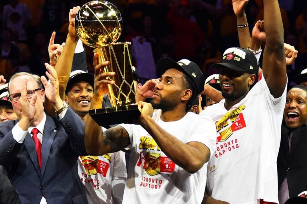 Más problemas para Kawhi Leonard: Otra noticia que estremece a la NBA 1 Más problemas para Kawhi Leonard: Otra noticia que estremece a la NBA