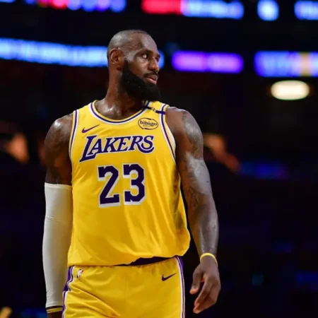 Lakers sorprenden: ¿Por qué rechazaron la extensión de LeBron?