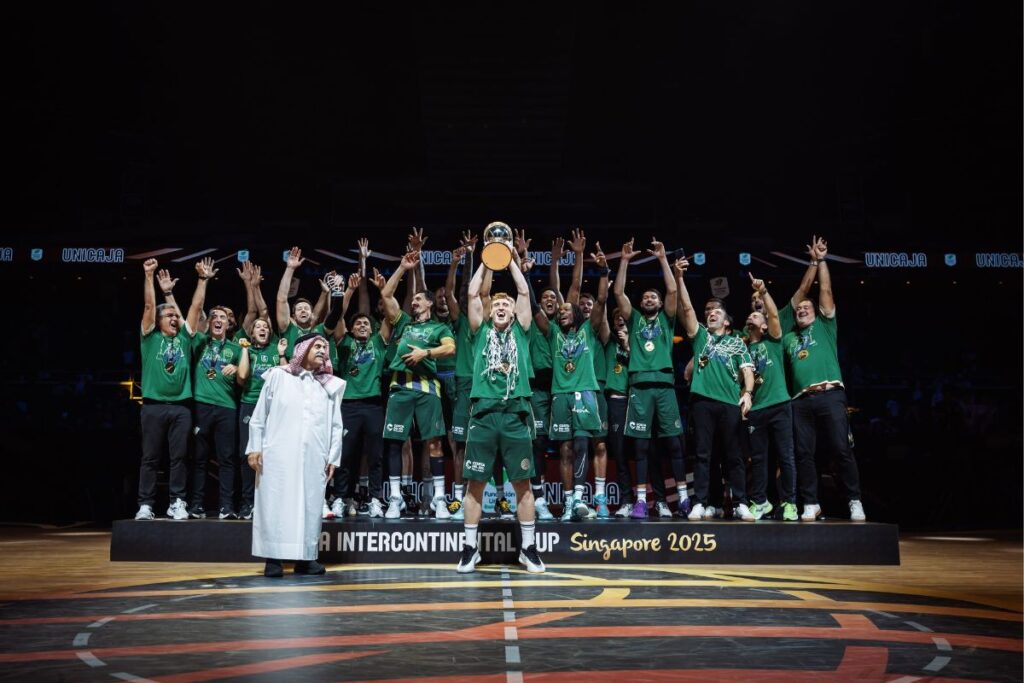¡Fuego en Málaga! Unicaja conquista la Intercontinental Cup 1 ¡Fuego en Málaga! Unicaja conquista la Intercontinental Cup