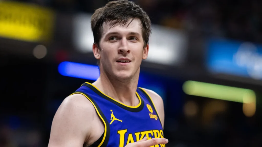 Austin Reaves suelta una bomba en el Media Day que sacude a los Lakers 1 Austin Reaves suelta una bomba en el Media Day que sacude a los Lakers