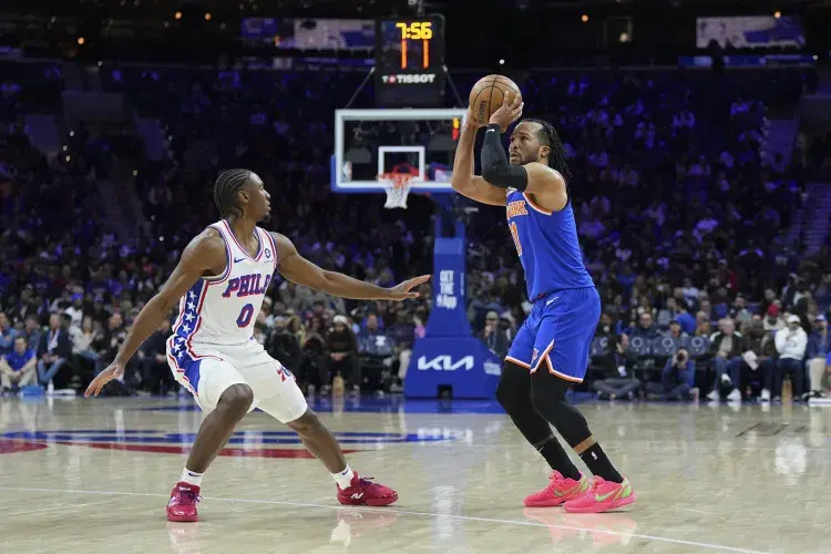 Pronóstico Philadelphia 76ers vs New York Knicks – NBA 04/10/2025