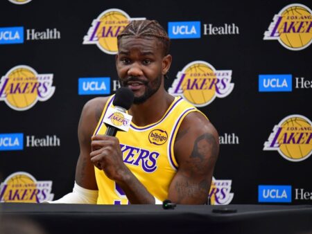 Ayton determinante: ¿Cómo su rol cambiará el destino defensivo de los Lakers?