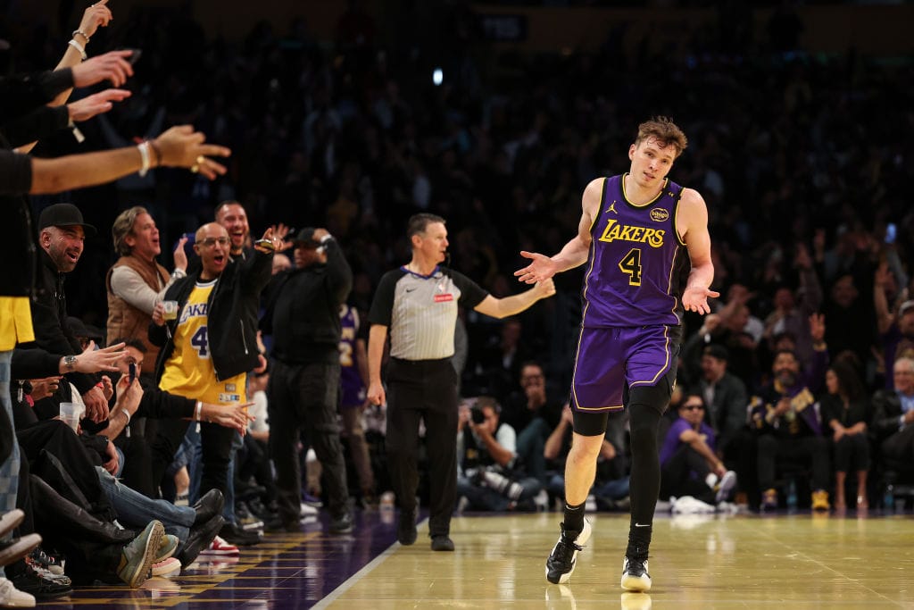 Futuro en juego: ¿Qué esconde el plan de los Lakers con Dalton Knecht? 1 Futuro en juego: ¿Qué esconde el plan de los Lakers con Dalton Knecht?