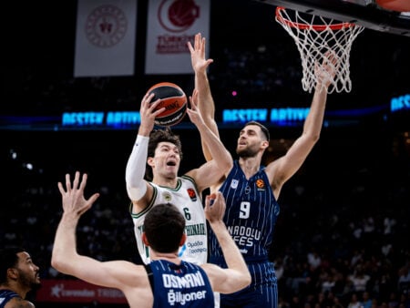 Golpe en la Euroliga: ¿La lesión que camia el rumbo de Anadolu Efes?
