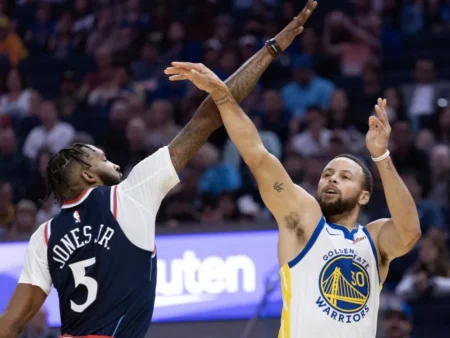 Invictos en juego y una revelación en nueva jornada de la NBA