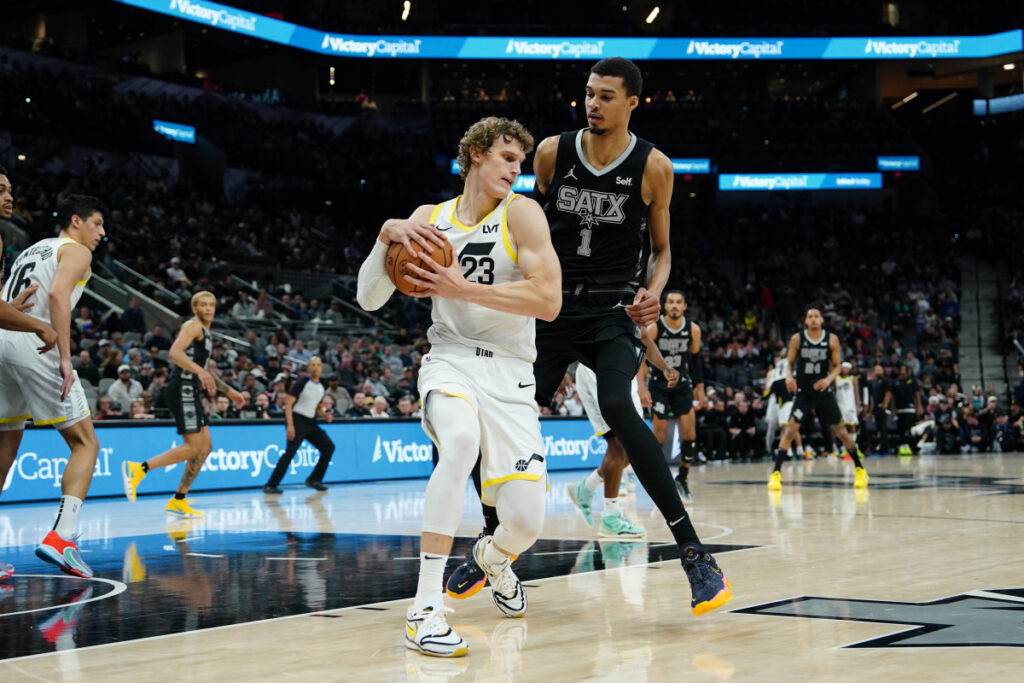 Misterio en Utah: Los rumores NBA colocan a Lauri Markkanen fuera de los Jazz 1 Misterio en Utah: Los rumores NBA colocan a Lauri Markkanen fuera de los Jazz