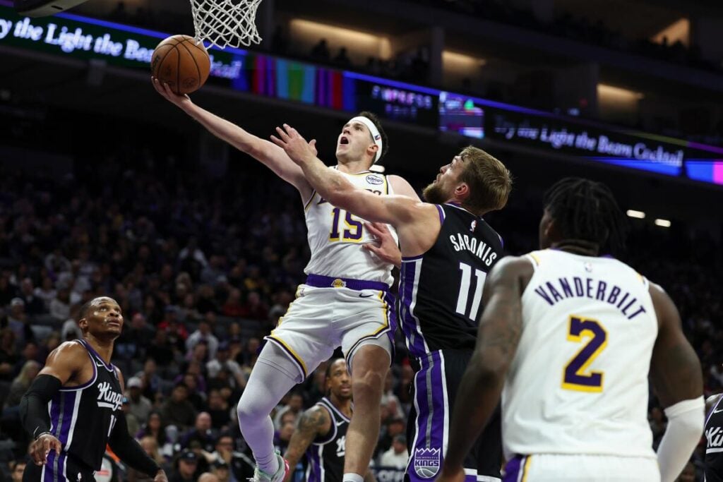 Otra jornada NBA al rojo vivo: ¿Quiénes brillaron y qué sorpresas hubo? 1 Otra jornada NBA al rojo vivo: ¿Quiénes brillaron y qué sorpresas hubo?