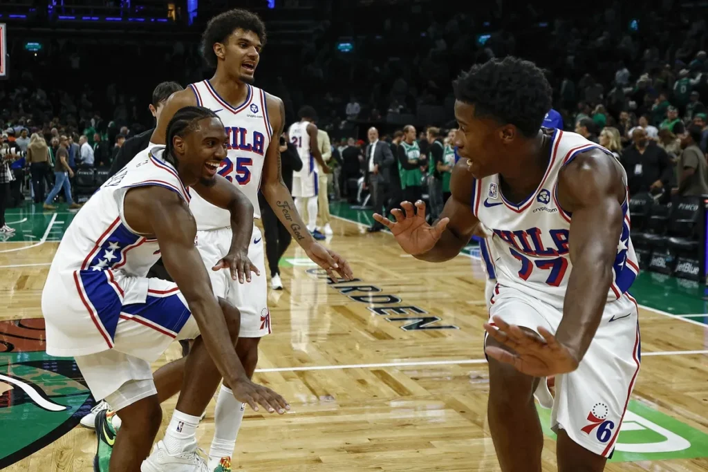 Segundo día NBA en llamas: El debut de Giannis, Embiid y estrellas que deja a todos sin aliento 1 Segundo día NBA en llamas: El debut de Giannis, Embiid y estrellas que deja a todos sin aliento