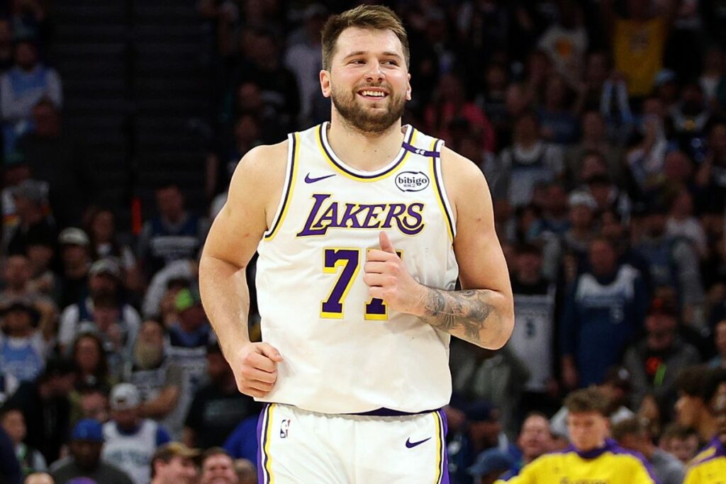 Doncic y los Lakers: La espera por su primer partido en pretemporada ¿Cuándo será? 1 Doncic y los Lakers: La espera por su primer partido en pretemporada ¿Cuándo será?