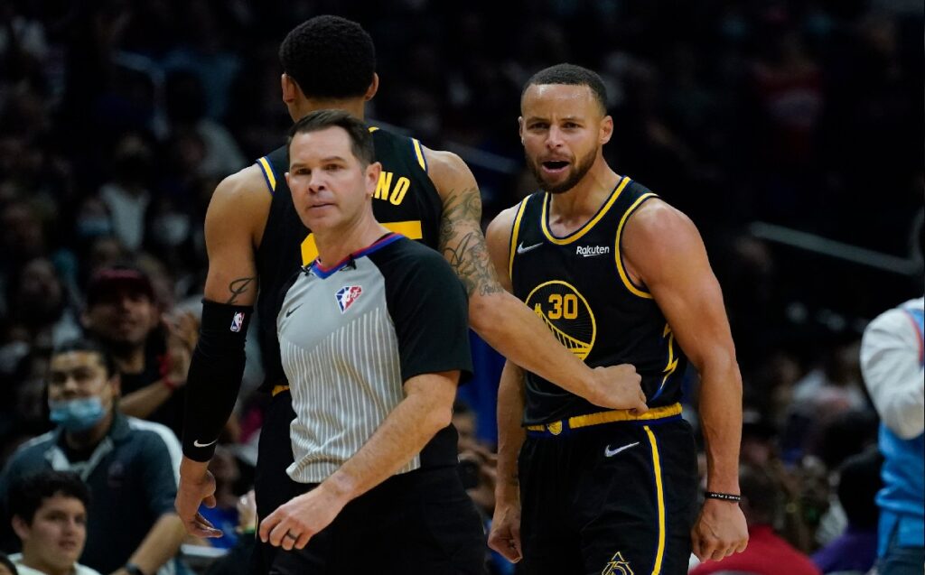 Nueva regla en la NBA: ¿Stephen Curry el gran beneficiado? 1 Nueva regla en la NBA: ¿Stephen Curry el gran beneficiado?