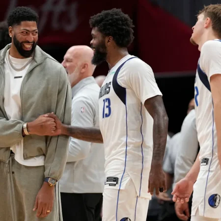 Siguen las malas noticias para los Mavericks: ¿Cuánto tiempo estará fuera Anthony Davis?