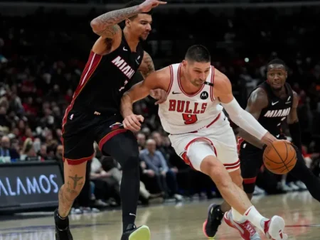 Pronóstico Chicago Bulls vs Miami Heat – NBA 21/11/2025