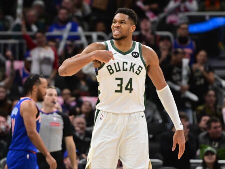 Otra lesión NBA golpea al Este: El aliado de Giannis queda fuera de acción