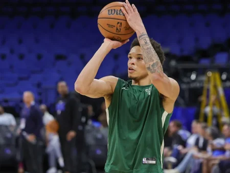 Sorpresa en Milwaukee: El nuevo compañero de Giannis Antetokounmpo que está sorprendiendo a todos