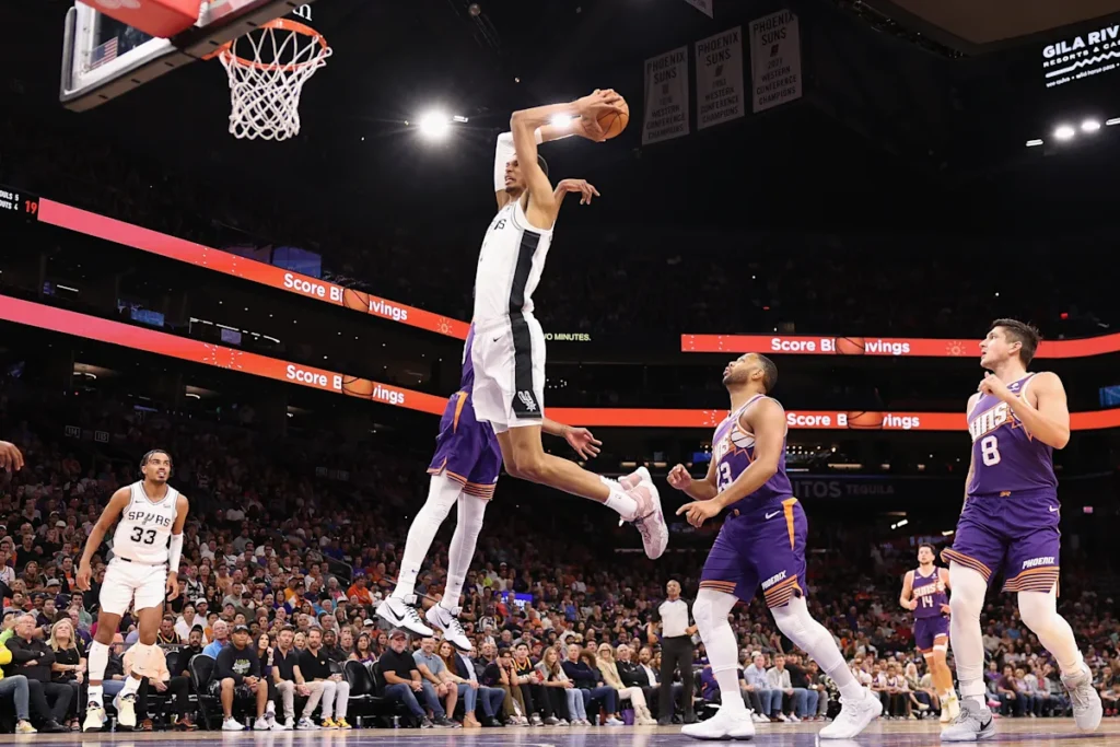 Pronóstico Phoenix Suns vs San Antonio Spurs – NBA 02/11/2025 33 Pronóstico Phoenix Suns vs San Antonio Spurs – NBA 02/11/2025