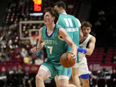 No es Curry, ni Thompson: Descubre al tirador NBA que ya asusta a toda la liga