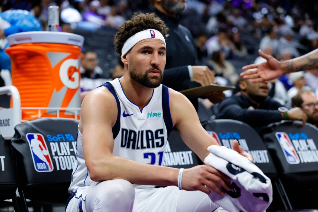 Golpe inesperado en Dallas: ¿Qué decisión drástica tomaron con Klay Thompson? 1 Golpe inesperado en Dallas: ¿Qué decisión drástica tomaron con Klay Thompson?
