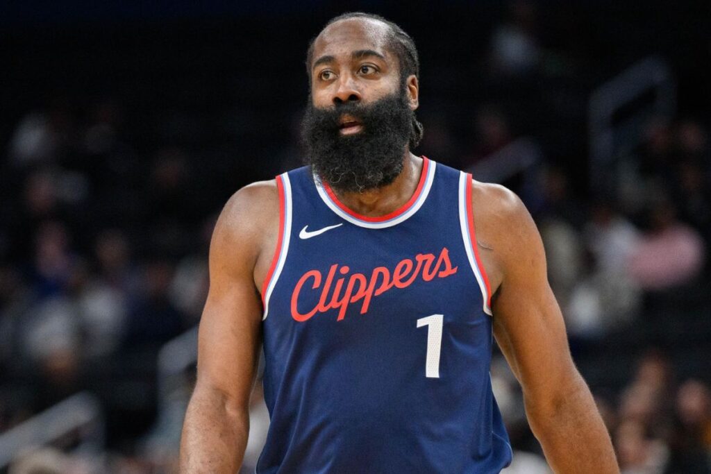 James Harden acaba de superar a una leyenda y entra al Top-10 histórico de anotadores 1 James Harden acaba de superar a una leyenda y entra al Top-10 histórico de anotadores