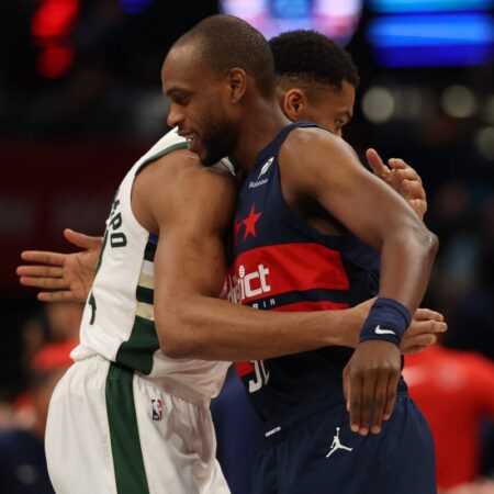 Rumores NBA: El excompañero de Giannis que todos los contendientes quieren fichar