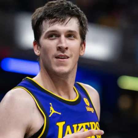 Lakers expectantes: Reaves promedia más puntos que estas figuras de la liga ¿Merece ser All Star?