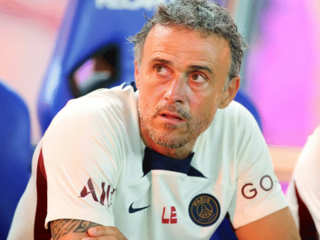 Luis Enrique admite preferência por outro adversário, mas reforça respeito ao Flamengo antes da final