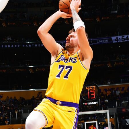 Dos excompañeros arrasan la NBA: ¿Quiénes se llevaron los premios de la semana?